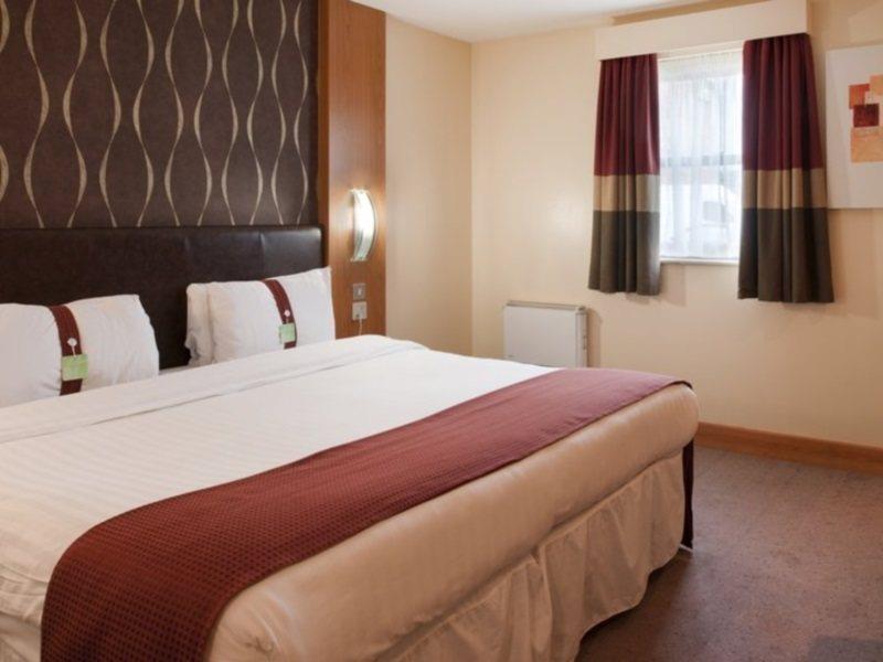 Holiday Inn Manchester - Central Park, An Ihg Hotel Екстериор снимка